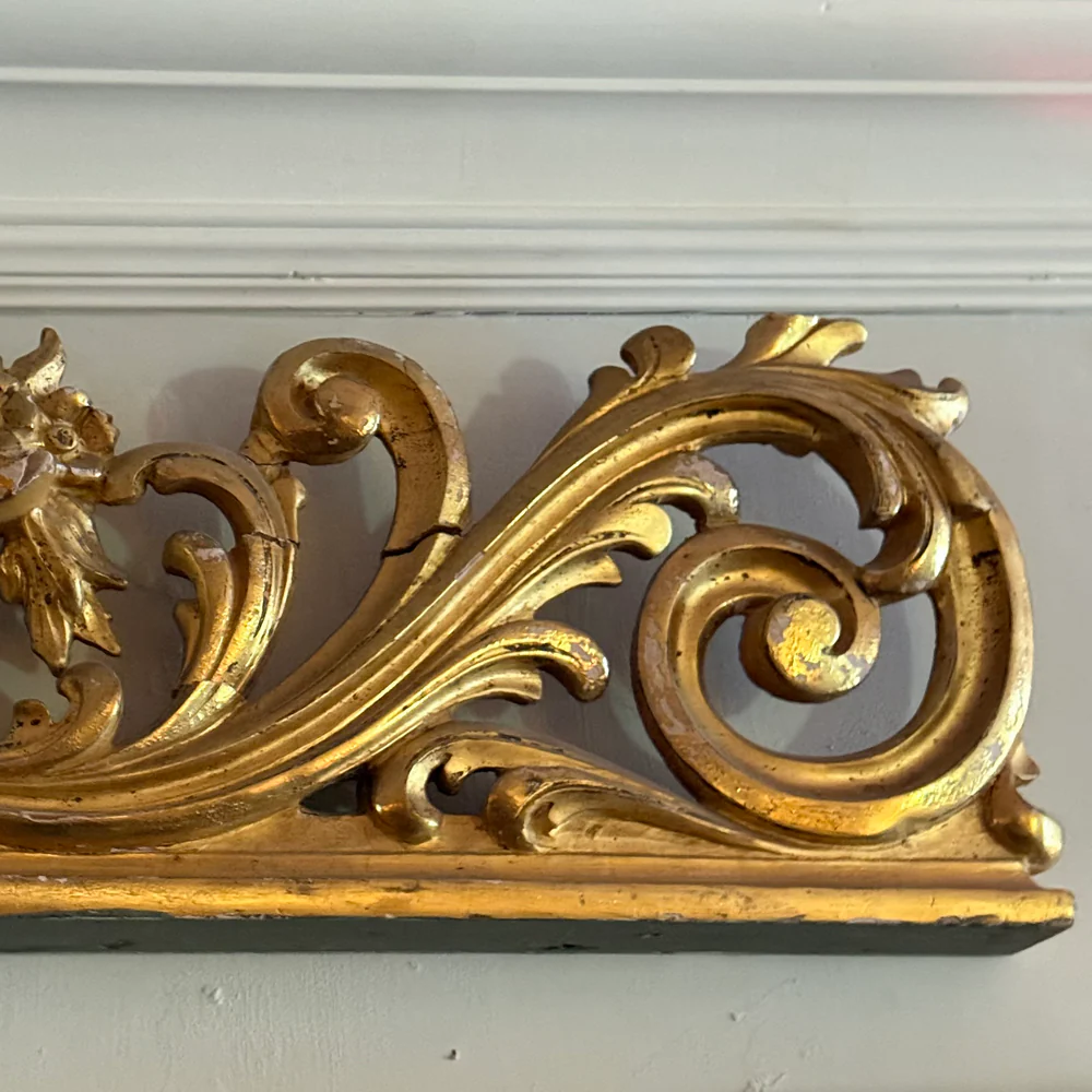 19th-century Gilt Overdoor Architectural Element - Image 3