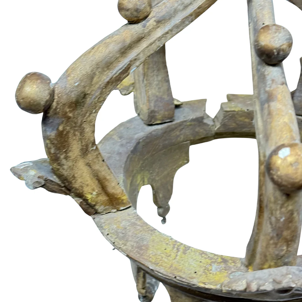 19th-century Italian Carved Wood Crown - Image 3