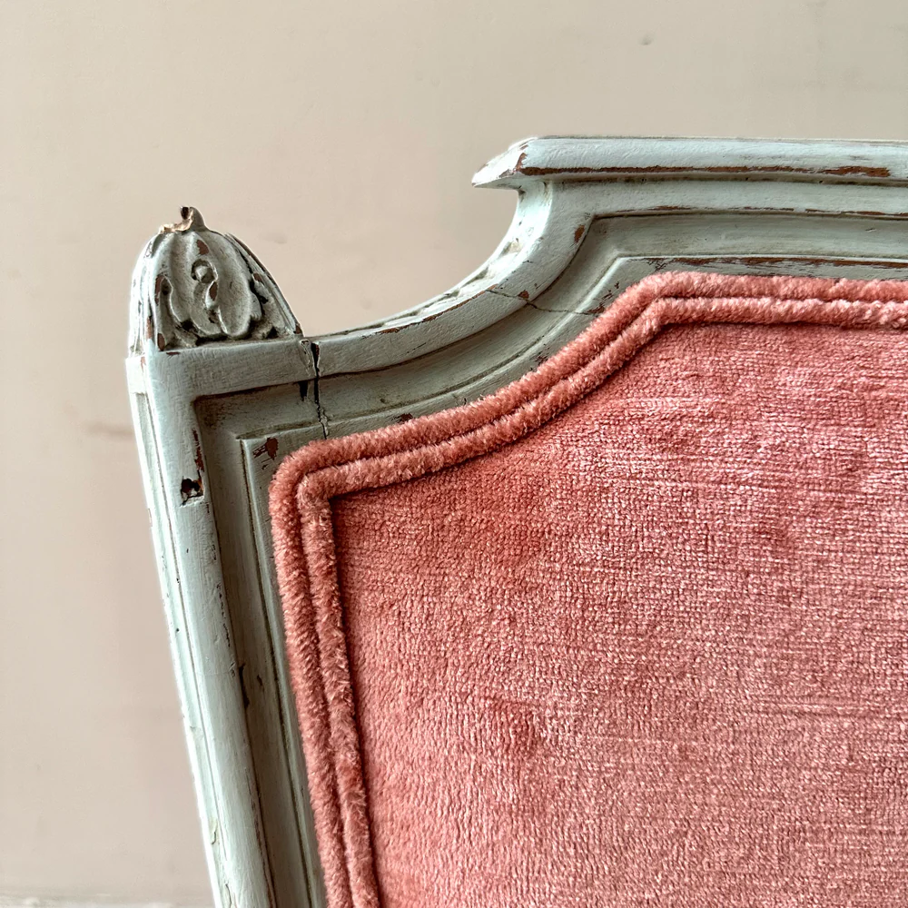 19th Century Swedish Painted Chair Upholstered in Velluto Rose Fabric - Image 4