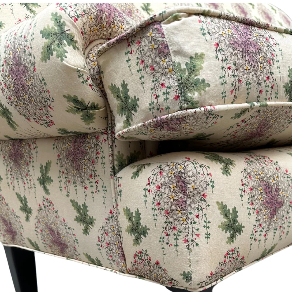 Meadow Sofa in Décors Barbares Varykino Original Fabric - Image 3